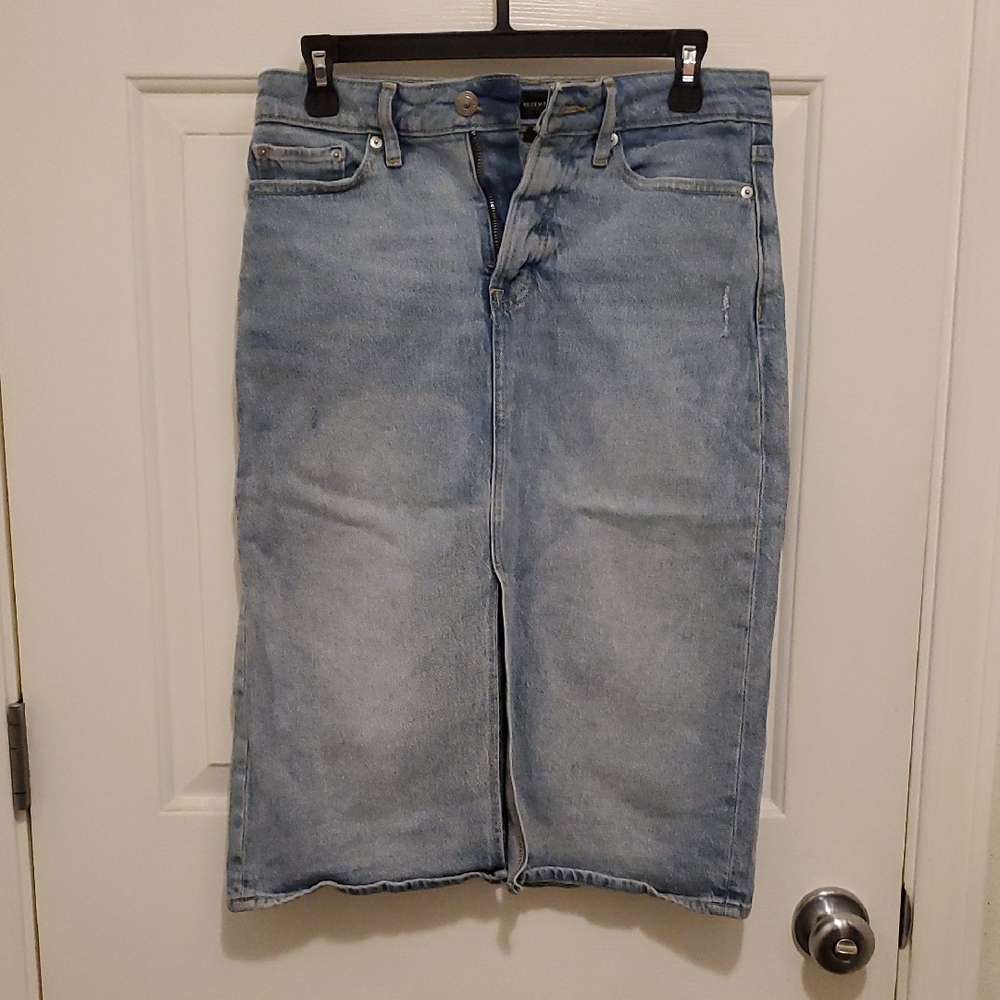 Chic Light Wash Denim Midi Skirt